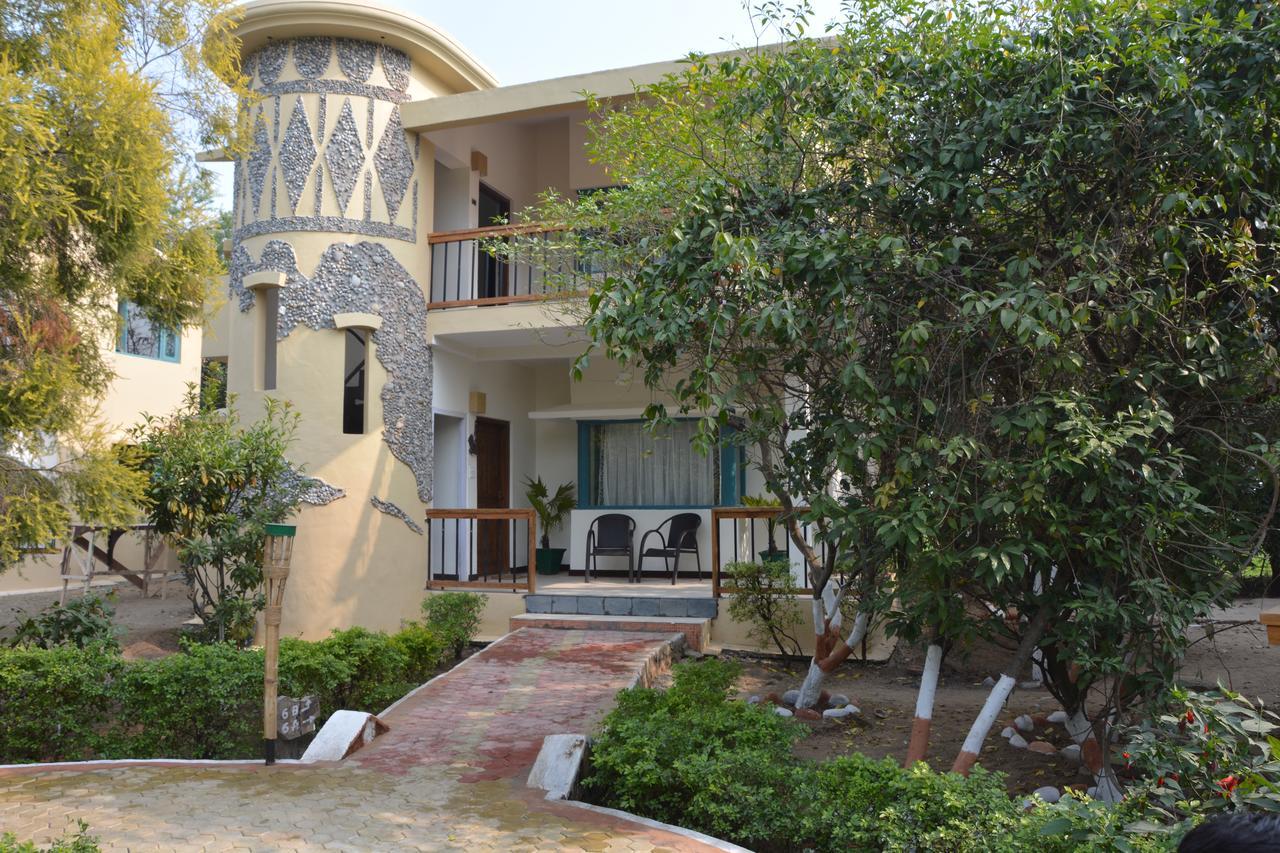 Acorn Hideaway Resort & Spa Ramnagar  Exterior photo