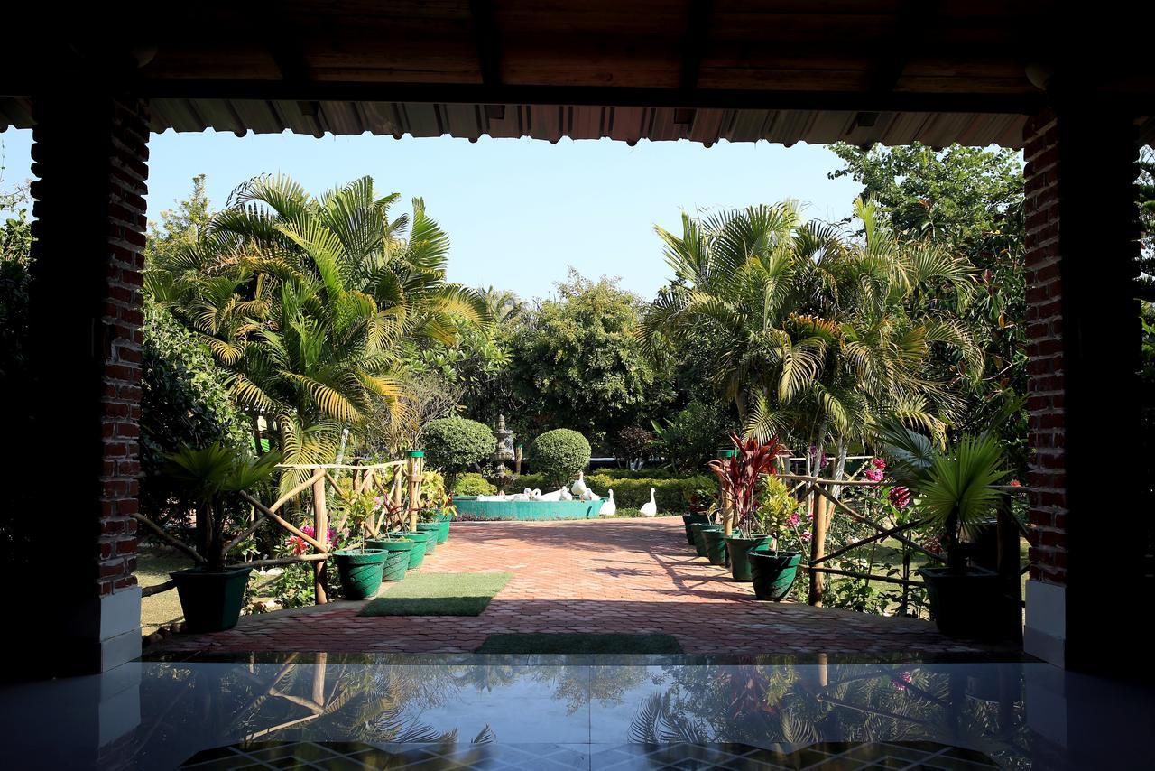 Acorn Hideaway Resort & Spa Ramnagar  Exterior photo